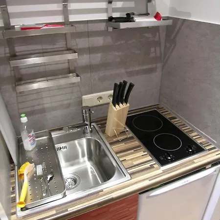 - Redlight Apartment *